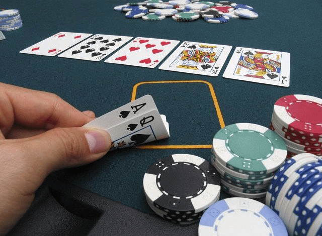 Một số bí quyết chơi xì tố Poker cần phải biết